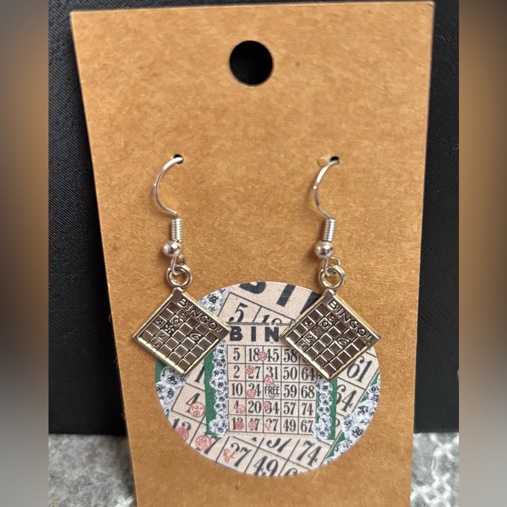 525 Pick 5 Items For 25 Labeled Simply Southern Bingo Card Earrings 8$